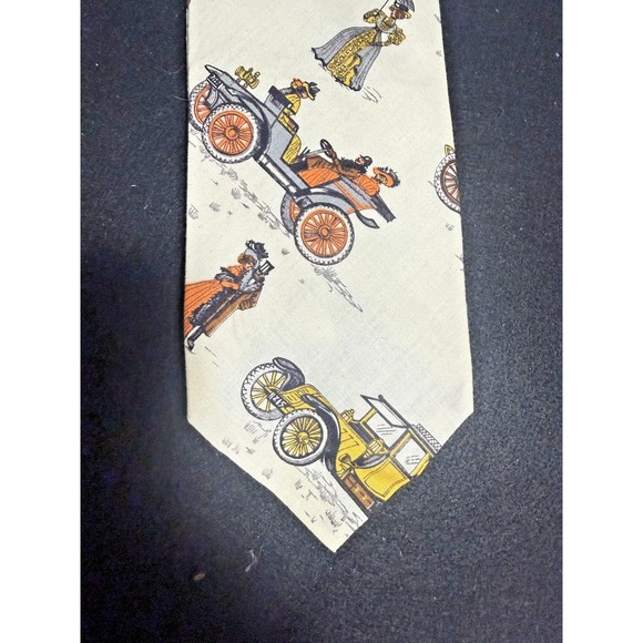 Mens Necktie Featuring Antique Cars - Picture 2 of 5